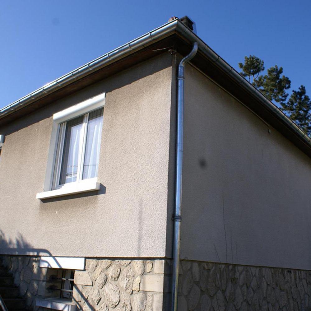 Maison avec pierre